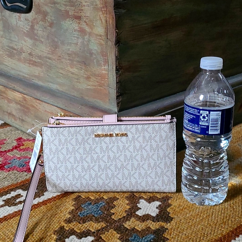 Michael Kors Double Zip Wallet Wristlet Va…